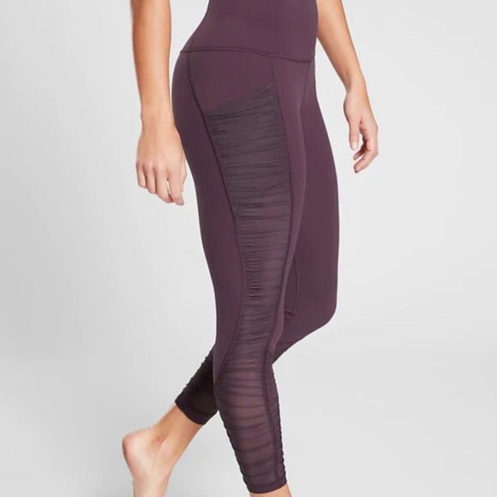 Athleta Mesh Me Up 7/8 Tight Stash Pocket XS